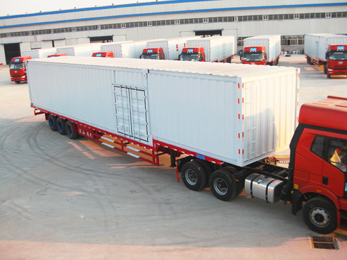 集装箱骨架半挂车