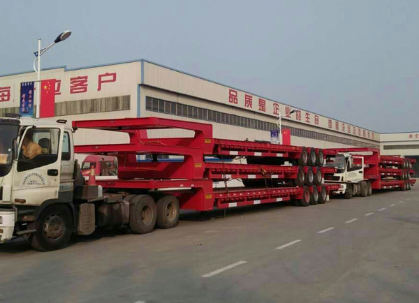 低平板半挂车